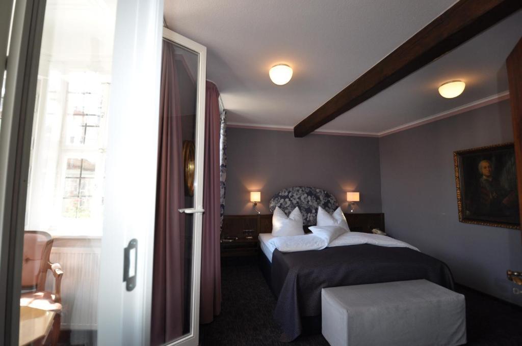 Hotel Schmuckkaestchen Miltenberg Ruang foto
