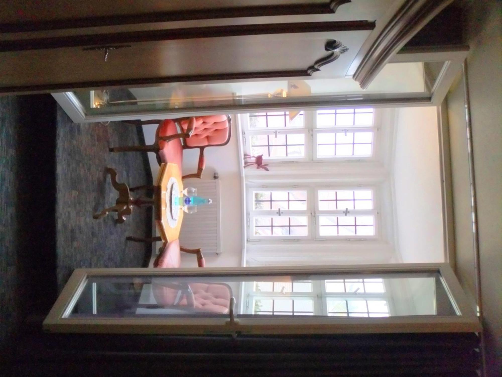 Hotel Schmuckkaestchen Miltenberg Ruang foto