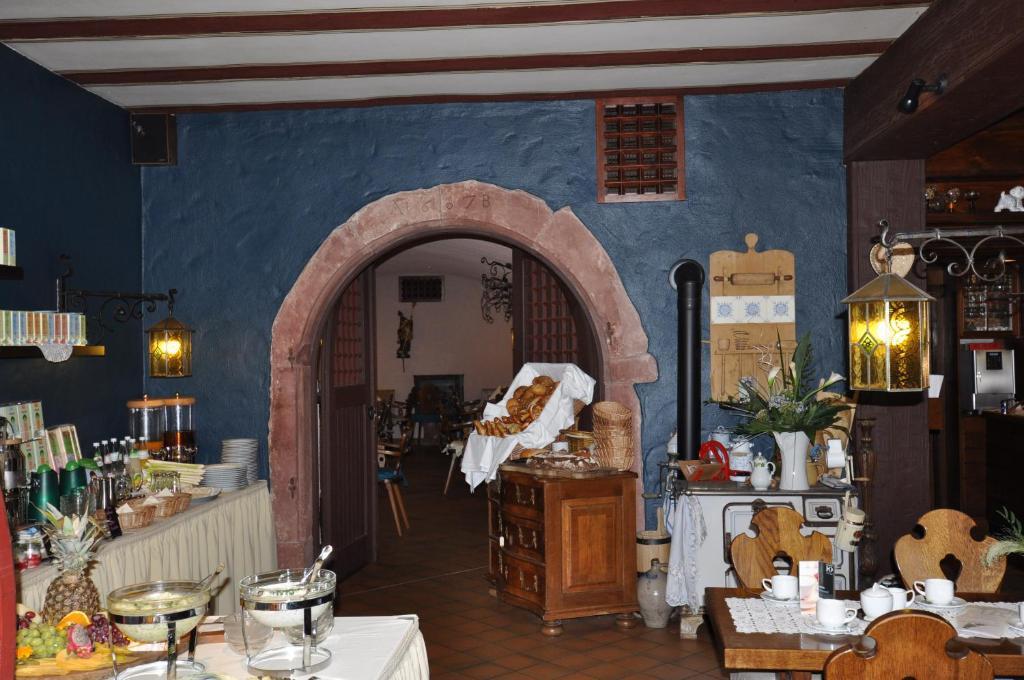 Hotel Schmuckkaestchen Miltenberg Bagian luar foto