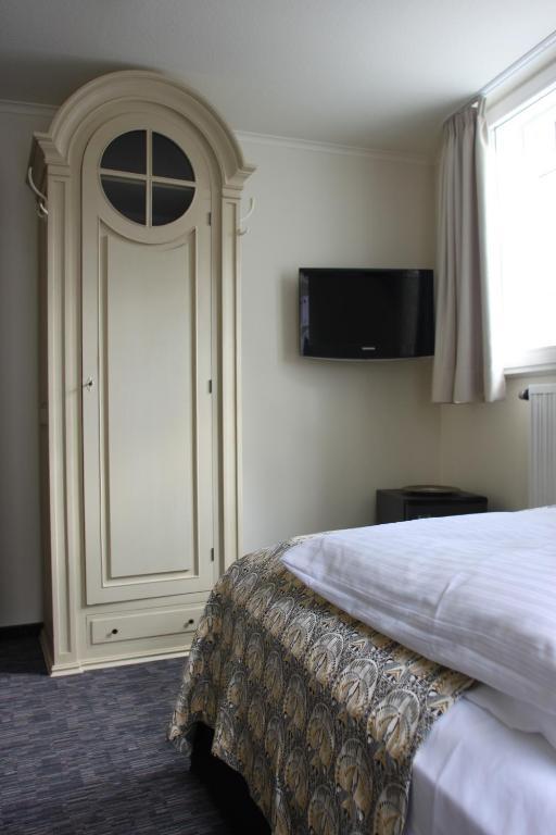 Hotel Schmuckkaestchen Miltenberg Ruang foto